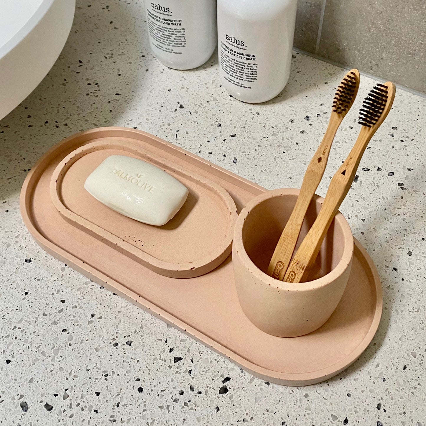 Round Holder